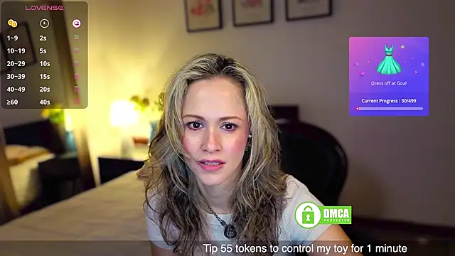 Snapshot of Miasiren chatting on November 8, 11:30 pm Miasiren online show from November 8, 11:30 pm