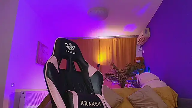 AnyaKim online show from October 27, 7:09 am