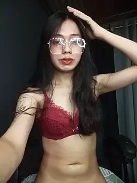 LexiLove online show from May 27, 3:08 pm