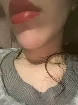 Mimisixo online show from March 28, 5:03 pm