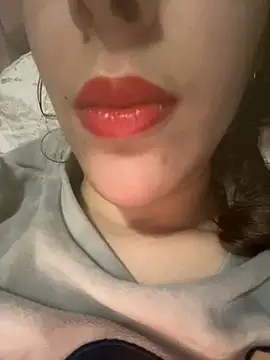 Mimisixo online show from February 9, 11:47 pm