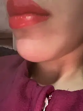 Mimisixo online show from April 13, 5:28 pm