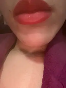 Mimisixo online show from April 10, 10:39 pm