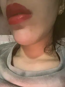 Mimisixo online show from February 7, 11:35 pm