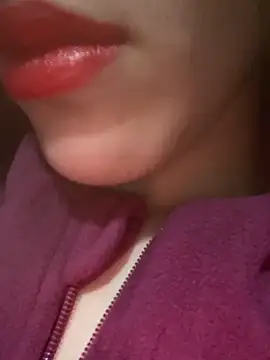 Mimisixo online show from April 9, 11:00 pm