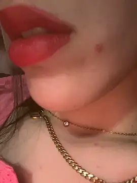 Mimisixo online show from May 11, 4:04 pm