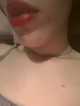 Snapshot of Mimisixo chatting on June 11, 3:14 am Mimisixo online show from June 11, 3:14 am