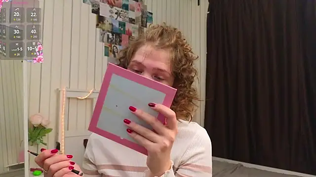 Snapshot of BeatrixCarIeton chatting on November 11, 7:19 pm BeatrixCarIeton online show from November 11, 7:19 pm