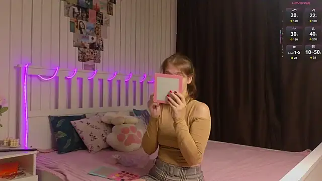 Snapshot of BeatrixCarIeton chatting on November 7, 7:07 pm BeatrixCarIeton online show from November 7, 7:07 pm