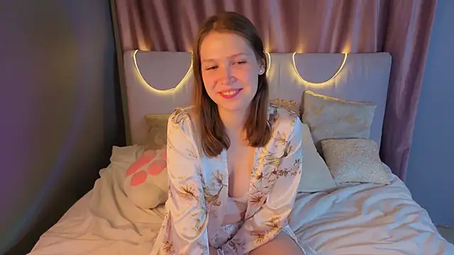 BeatrixCarIeton online show from September 17, 6:43 pm