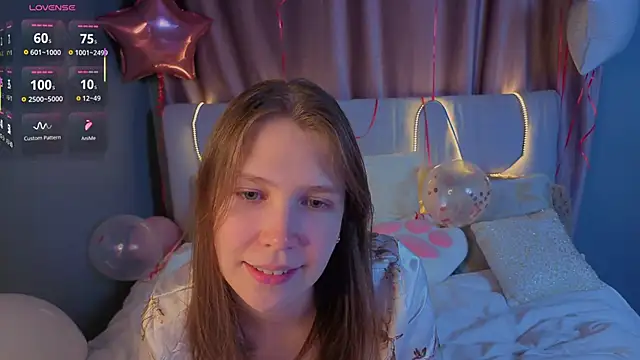 BeatrixCarIeton online show from October 4, 7:04 pm