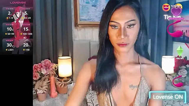 Snapshot of sassylatina chatting on October 26, 1:44 pm sassylatina online show from October 26, 1:44 pm