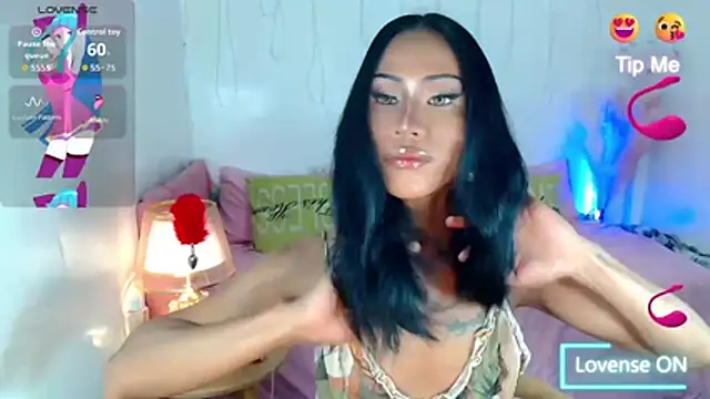 Snapshot of sassylatina chatting on October 25, 1:56 pm sassylatina online show from October 25, 1:56 pm