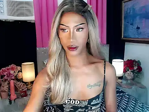 sassylatina online show from April 8, 4:41 pm