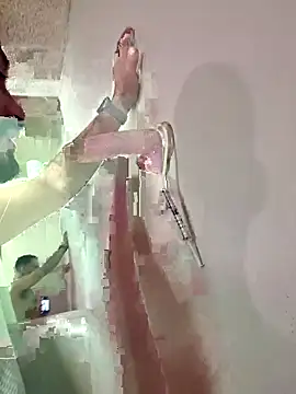 Snapshot of Cnutt310 chatting on October 5, 8:10 pm Cnutt310 online show from October 5, 8:10 pm