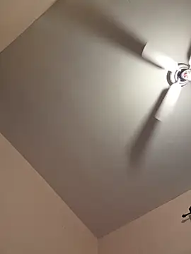 Cnutt310 online show from January 6, 10:03 pm