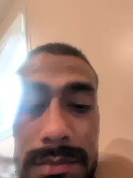 Cnutt310 online show from December 13, 11:22 pm