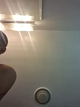 Cnutt310 online show from November 7, 4:06 am