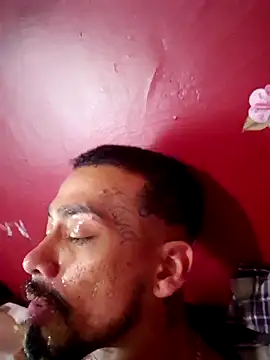 Snapshot of Cnutt310 chatting on October 6, 10:54 pm Cnutt310 online show from October 6, 10:54 pm