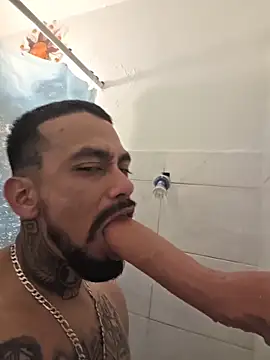 Cnutt310 online show from January 31, 11:47 pm