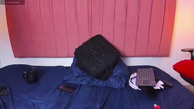 ana foxi online show from April 15, 7:58 pm