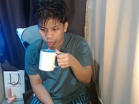 cumwhat me online show from June 23, 9:24 pm