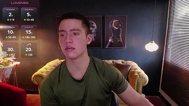 Snapshot of deivid_parker chatting on July 17, 2:14 pm deivid parker online show from July 17, 2:14 pm