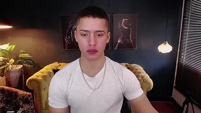 Snapshot of deivid_parker chatting on September 13, 2:06 pm deivid parker online show from September 13, 2:06 pm
