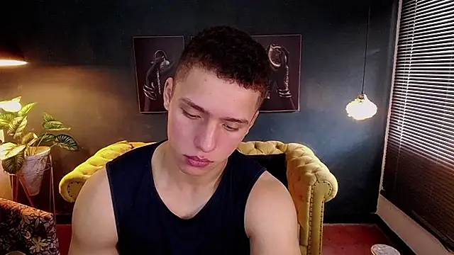 Snapshot of deivid_parker chatting on October 1, 1:59 pm deivid parker online show from October 1, 1:59 pm