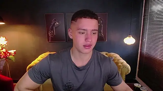 deivid parker online show from May 25, 1:32 pm