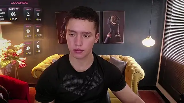 Snapshot of deivid_parker chatting on July 20, 1:35 pm deivid parker online show from July 20, 1:35 pm