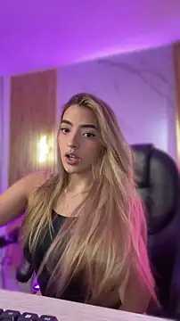 KYLIE JONES6 online show from May 15, 2:31 am