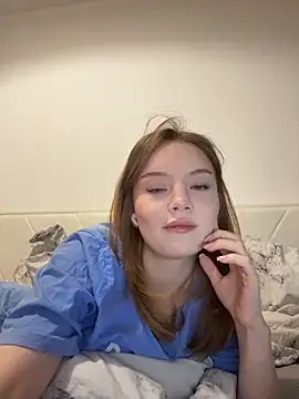 Snapshot of feral__berrys chatting on November 17, 5:17 pm feral berrys online show from November 17, 5:17 pm