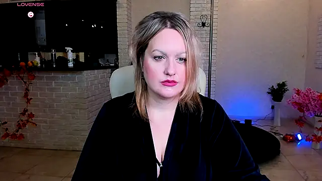 MariemLui online show from November 25, 8:47 am