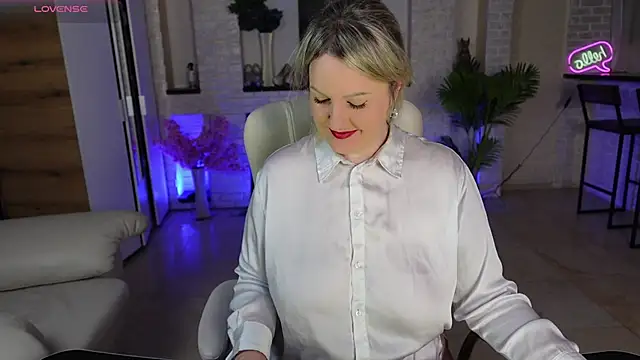 MariemLui online show from March 24, 3:56 pm