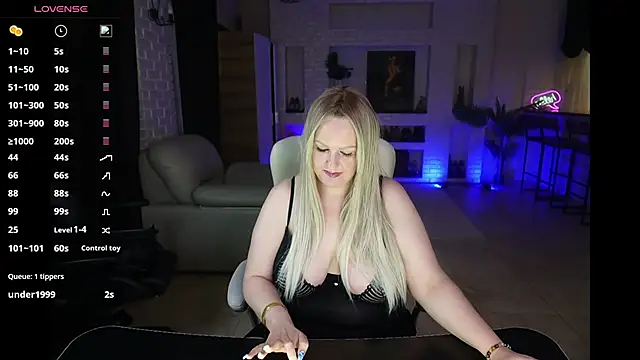 Snapshot of MariemLui chatting on June 12, 2:59 pm MariemLui online show from June 12, 2:59 pm