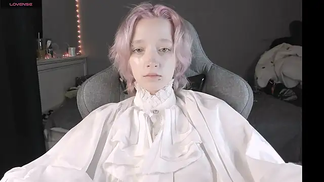 MelissaReis online show from March 26, 8:34 am