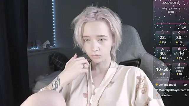 MelissaReis online show from April 5, 11:17 am