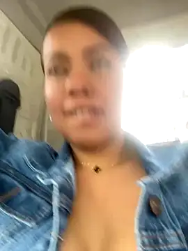 Snapshot of Bonny_GS chatting on October 8, 11:45 am Bonny GS online show from October 8, 11:45 am