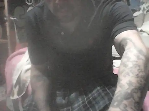 Snapshot of Twoslipperywhenwett chatting on June 16, 4:23 am Twoslipperywhenwett online show from June 16, 4:23 am