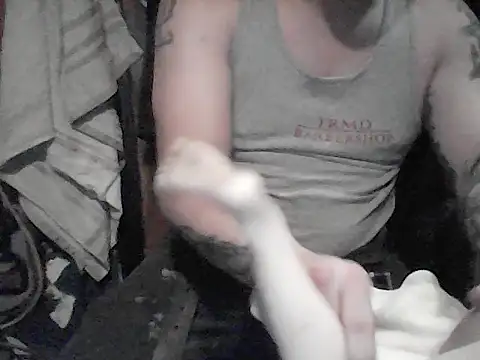 Twoslipperywhenwett online show from November 15, 10:36 pm