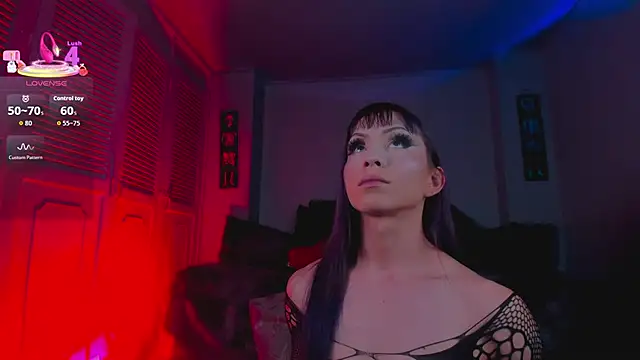 Draculairis online show from April 10, 8:38 pm