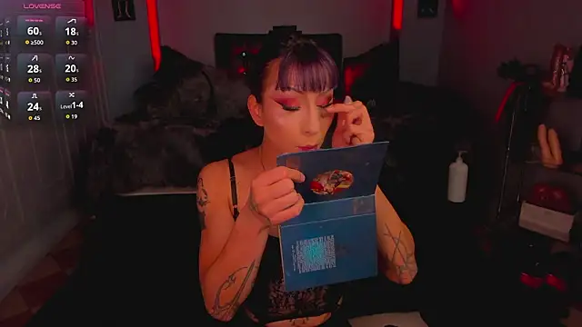 Draculairis online show from February 19, 12:57 pm