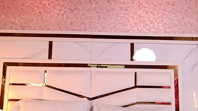 Snapshot of ambar_rosse25 chatting on November 6, 11:36 am ambar rosse25 online show from November 6, 11:36 am