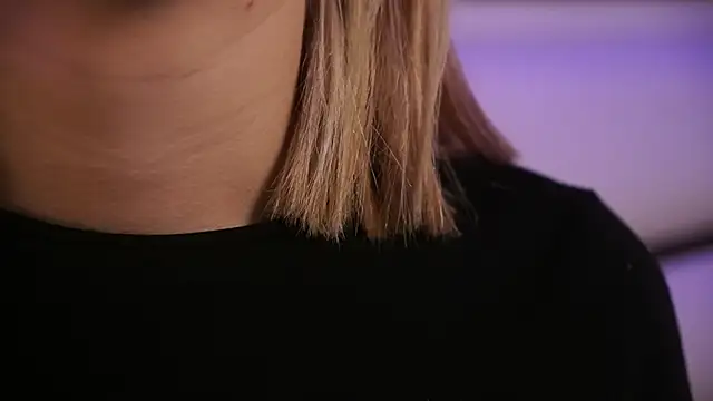 ambar rosse25 online show from January 10, 11:38 am