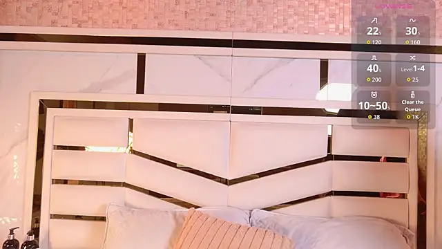 Snapshot of ambar_rosse25 chatting on October 28, 11:42 am ambar rosse25 online show from October 28, 11:42 am