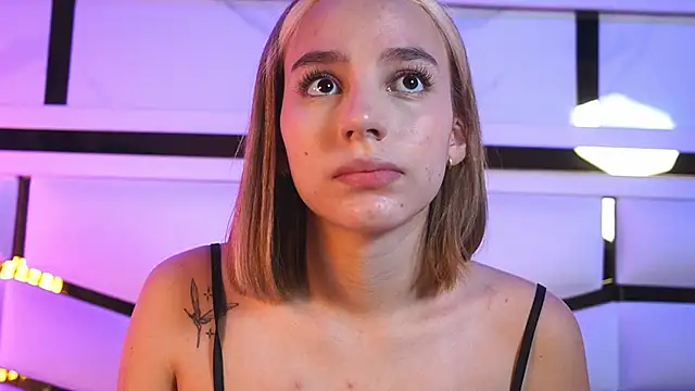 ambar rosse25 online show from February 13, 11:43 am