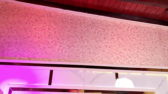 Snapshot of ambar_rosse25 chatting on November 25, 11:43 am ambar rosse25 online show from November 25, 11:43 am