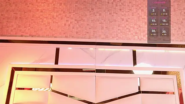 Snapshot of ambar_rosse25 chatting on October 22, 11:42 am ambar rosse25 online show from October 22, 11:42 am