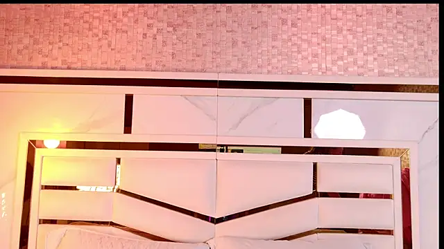 Snapshot of ambar_rosse25 chatting on November 9, 11:36 am ambar rosse25 online show from November 9, 11:36 am